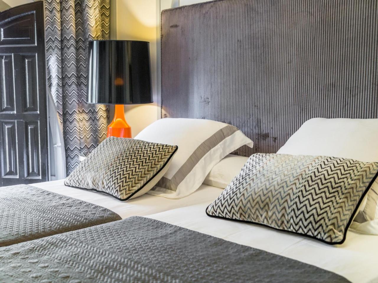 Puerta De La Victoria Apartment Севиля Екстериор снимка