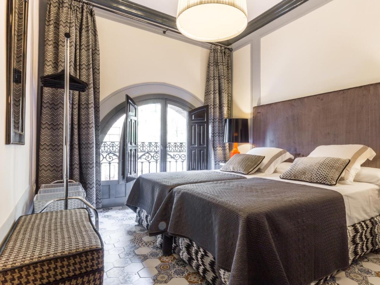 Puerta De La Victoria Apartment Севиля Екстериор снимка